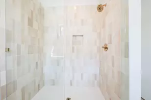 6315 Del Monte Rd, Austin, TX 78741 - Photo 10