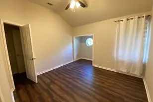 8811 Glen Canyon Dr, Round Rock, TX 78681 - Photo 16
