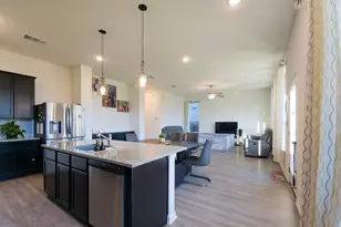 627 Pheasant Hill Ln, Georgetown, TX 78628 - Photo 16