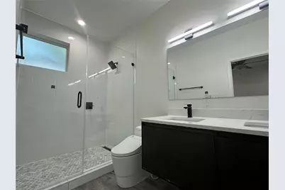 908 Plateau Circle, Austin, TX 78745 - Photo 14