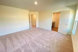 401 Hyacinth Way, Jarrell, TX 76537 - Photo 16