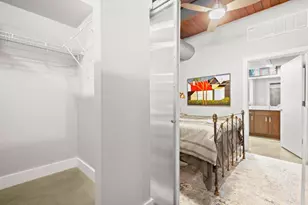 2205 N Lamar Blvd, Austin, TX 78705 - Photo 16