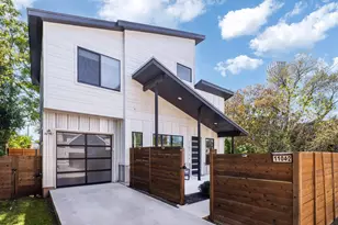 1104 E 2nd St, Austin, TX 78702 - Photo 4