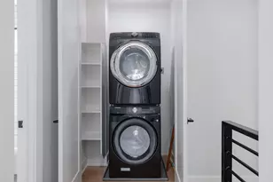 1104 E 2nd St, Austin, TX 78702 - Photo 22