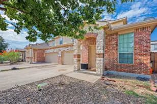 118 Creekside Villa Dr, Kyle, TX 78640 - Photo 4