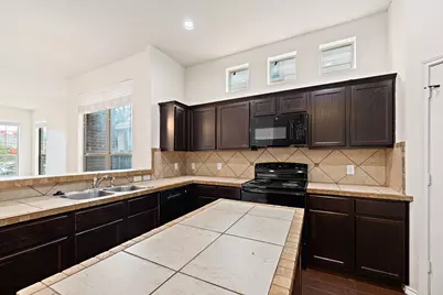 118 Creekside Villa Drive, Kyle, TX 78640 - Photo 16