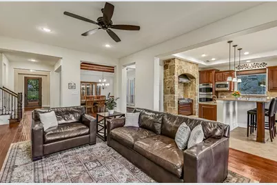505 Horseback Hollow, Austin, TX 78732 - Photo 8