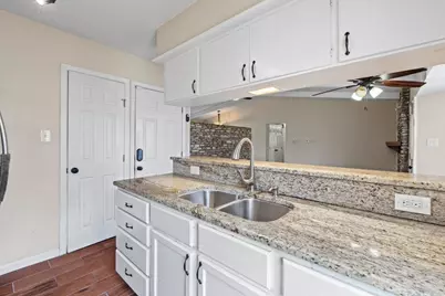 5103 Stone Gate Drive, Austin, TX 78721 - Photo 18