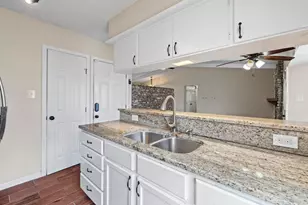 5103 Stone Gate Dr, Austin, TX 78721 - Photo 18