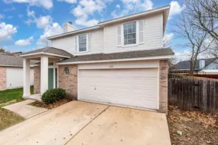 210 Summerside Ave, Lockhart, TX 78644 - Photo 2