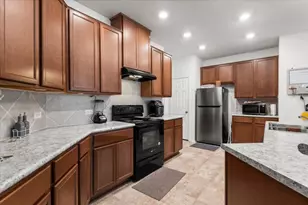 239 Crimson Ln, Kyle, TX 78640 - Photo 10