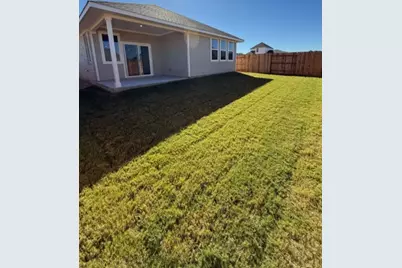 211 Jarred Bryant Avenue, Kyle, TX 78640 - Photo 10