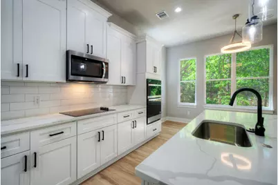 108 Huelo Court, Bastrop, TX 78602 - Photo 8