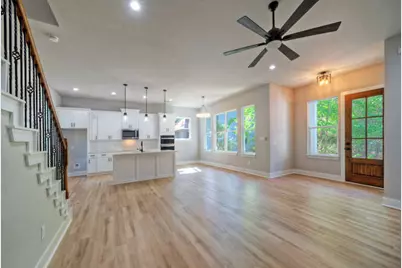 108 Huelo Court, Bastrop, TX 78602 - Photo 10