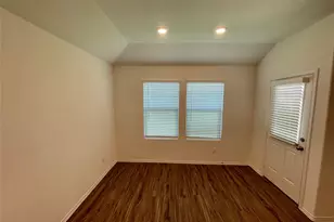 107 Sophora Dr, Hutto, TX 78634 - Photo 6