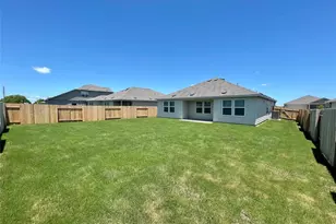 107 Sophora Dr, Hutto, TX 78634 - Photo 22