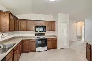 8905 Quick Stream Dr, Austin, TX 78724 - Photo 10