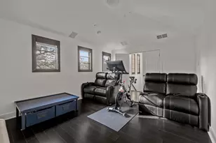 4720 Rockcliff Rd, Austin, TX 78746 - Photo 36
