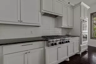 4720 Rockcliff Rd, Austin, TX 78746 - Photo 18