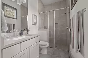 4720 Rockcliff Rd, Austin, TX 78746 - Photo 32