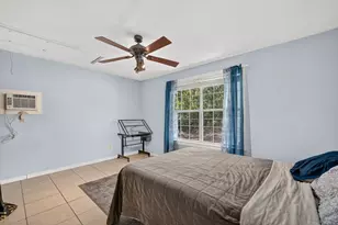 213 Atascosa St, Lockhart, TX 78644 - Photo 26