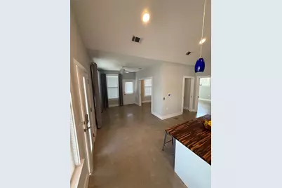 1905 W Saint Johns Ave #B, Austin, TX 78757 - Photo 2