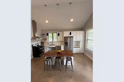 1905 W Saint Johns Ave #B, Austin, TX 78757 - Photo 4