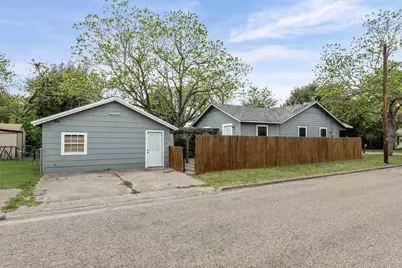 1507 N Cleveland Avenue, Cameron, TX 76520 - Photo 4