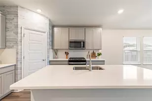 613 Wild Spur Ln, Liberty Hill, TX 78642 - Photo 10
