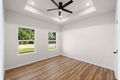 340 Cactus Street, Giddings, TX 78942 - Photo 8