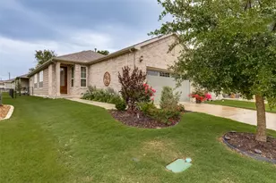 702 Saratoga Ln, Georgetown, TX 78633 - Photo 2
