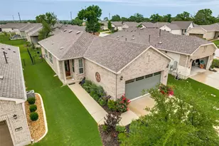 702 Saratoga Ln, Georgetown, TX 78633 - Photo 1