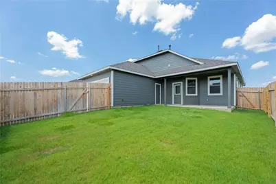 512 Clearlake Drive, Hutto, TX 78634 - Photo 34
