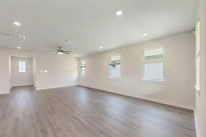 512 Clearlake Drive, Hutto, TX 78634 - Photo 8