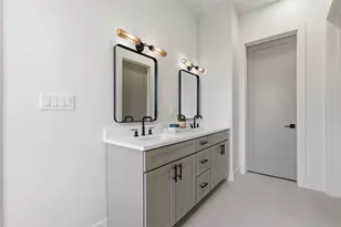 8115 Rockwood Ln, Austin, TX 78757 - Photo 22