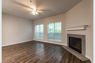 2204 San Gabriel Street #104, Austin, TX 78705 - Photo 2