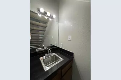 8808 Mountain Ridge Drive #B, Austin, TX 78759 - Photo 34