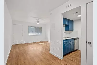 404 W 35th Street #101, Austin, TX 78705 - Photo 4