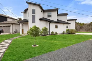 18200 Fair Ln, Jonestown, TX 78645 - Photo 2