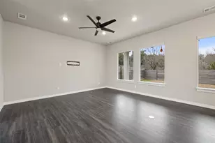 18200 Fair Ln, Jonestown, TX 78645 - Photo 16