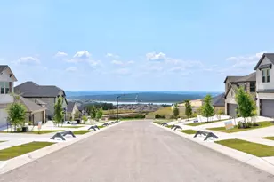 8006 Shining Flor Run, Lago Vista, TX 78645 - Photo 32