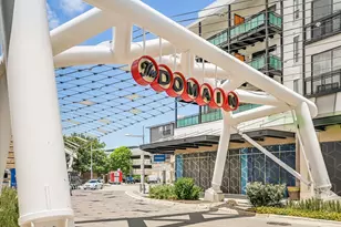 6808 Luckenbach Ln, Austin, TX 78729 - Photo 34