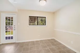 6808 Luckenbach Ln, Austin, TX 78729 - Photo 8