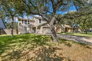 6808 Luckenbach Ln, Austin, TX 78729 - Photo 2