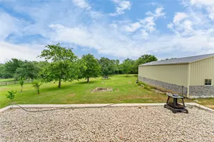145 Pavilion Dr, Cedar Creek, TX 78612 - Photo 34