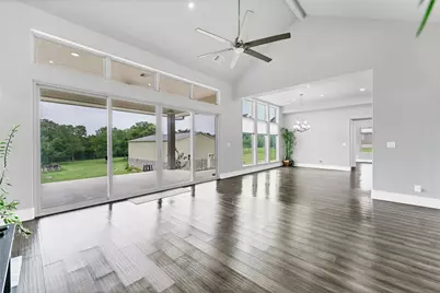 145 Pavilion Drive, Cedar Creek, TX 78612 - Photo 6