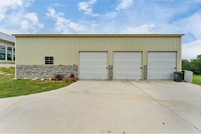 145 Pavilion Drive, Cedar Creek, TX 78612 - Photo 36