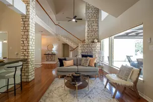 608 Flamingo Cove, Lakeway, TX 78734 - Photo 10
