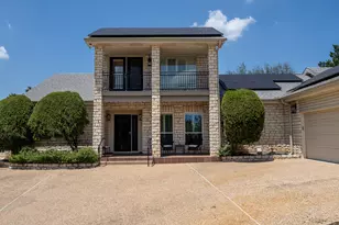 608 Flamingo Cove, Lakeway, TX 78734 - Photo 2