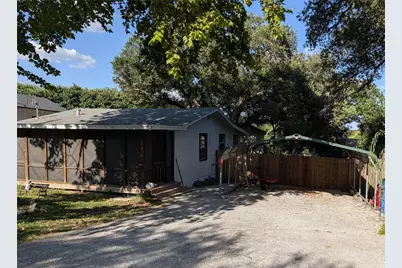 10801 W Lakeview Drive, Jonestown, TX 78645 - Photo 2